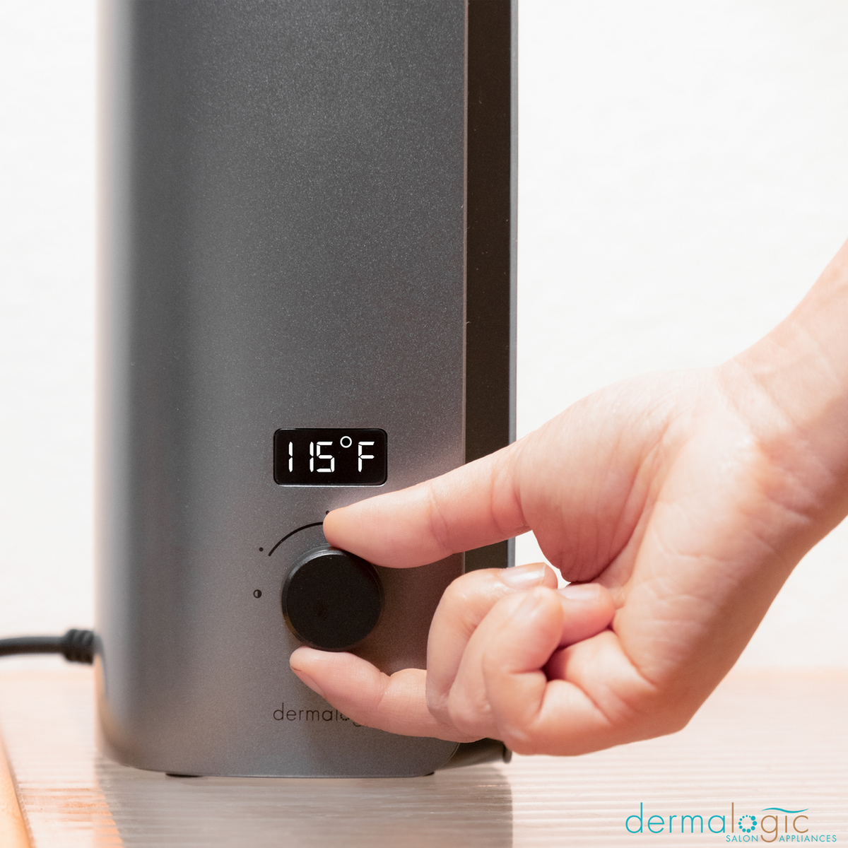 DERMALOGIC Massage Oil Warmer II - view 5