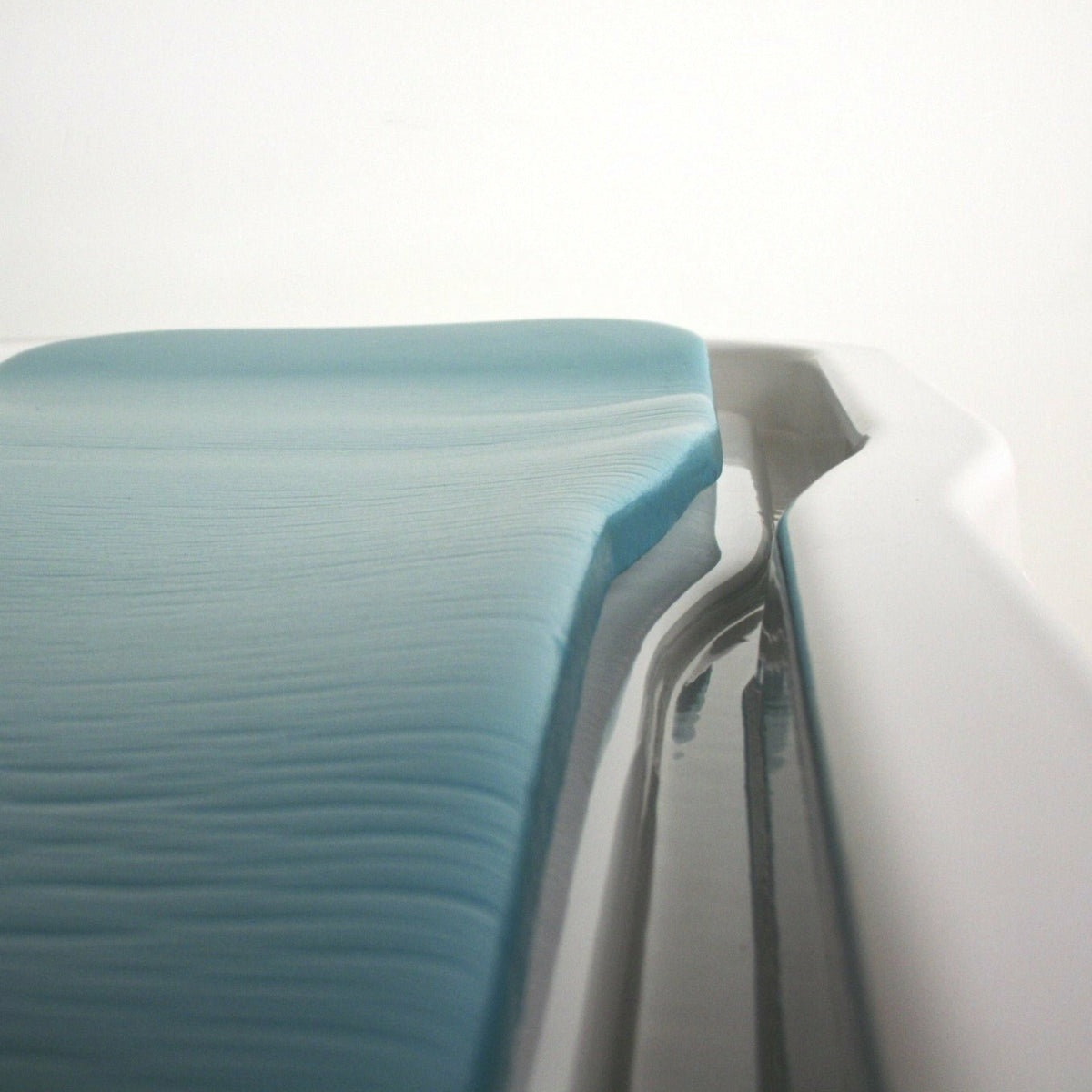 Neptune Battery Spa Wet Table by Touch America